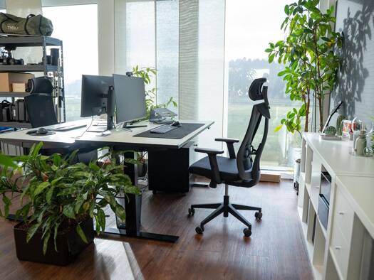 Bürofläche zur Miete provisionsfrei 1.500 € 72 m² Bürofläche Am Altenbach 7 Röttenbach 91341