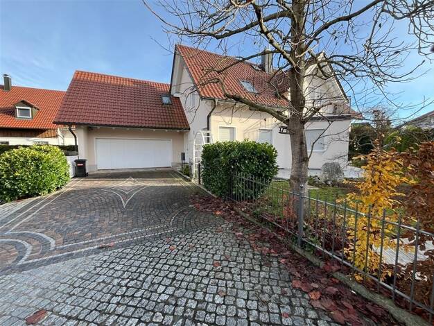 Einfamilienhaus zur Miete 3.990 € 9 Zimmer 272,5 m² 585 m² Grundstück Mammendorf 82291