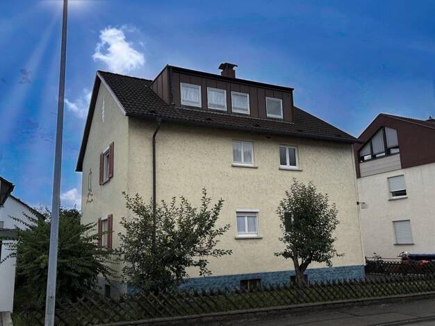 Mehrfamilienhaus zum Kauf 335.000 € 9 Zimmer 170,8 m² 433 m² Grundstück Süßen 73079