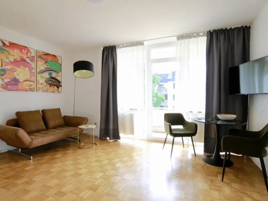 Wohnung zur Miete 525 € 1 Zimmer 40 m² Geschoss 2/5 frei ab sofort Altstadt-Süd Innenstadt 50676