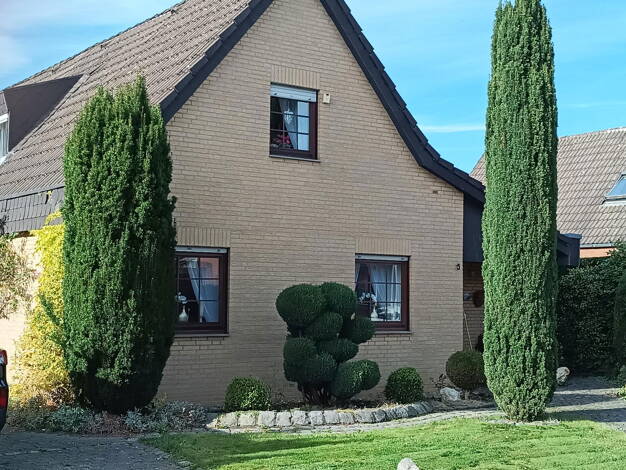 Einfamilienhaus zum Kauf provisionsfrei 349.000 € 9 Zimmer 130 m² 725 m² Grundstück Hubertusstraße 5 Herzogenrath Herzogenrah 52134