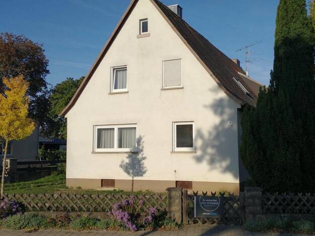 Einfamilienhaus zum Kauf 349.000 € 12 Zimmer 212,9 m² 681 m² Grundstück Kolitzheim Kolitzheim 97509