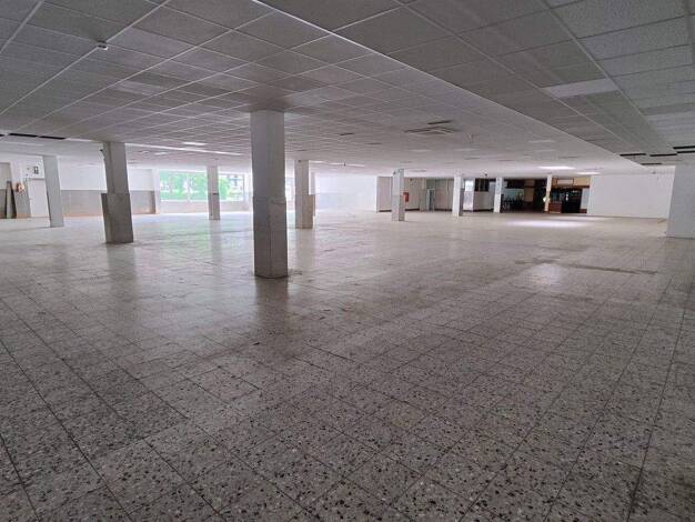 Lagerhalle zur Miete 5,60 € 1.700 m² Lagerfläche Roermonderstraße 615 Richterich Aachen 52072