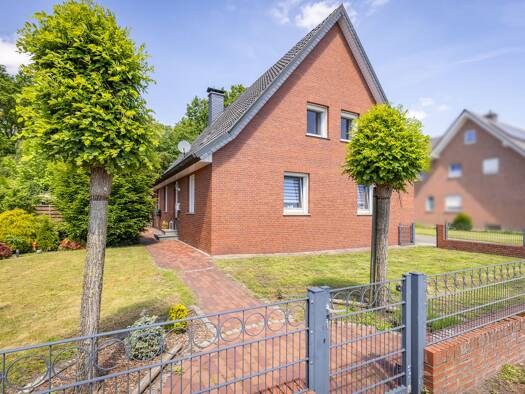 Einfamilienhaus zum Kauf 335.000 € 4 Zimmer 119 m² 789 m² Grundstück Hopsten Hopsten 48496