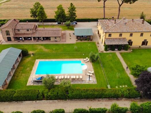 Villa zum Kauf 23 Zimmer 1.100 m² 19.000 m² Grundstück Monte San Savino 55048