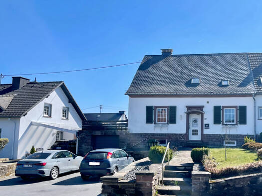 Haus zum Kauf 340.000 € 160 m² 653 m² Grundstück Neidenbach 54657