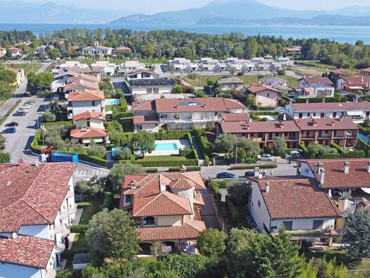 Villa zum Kauf 1.500.000 € 5 Zimmer frei ab sofort via Giovanni Da Verrazzano 31 Sirmione 25019