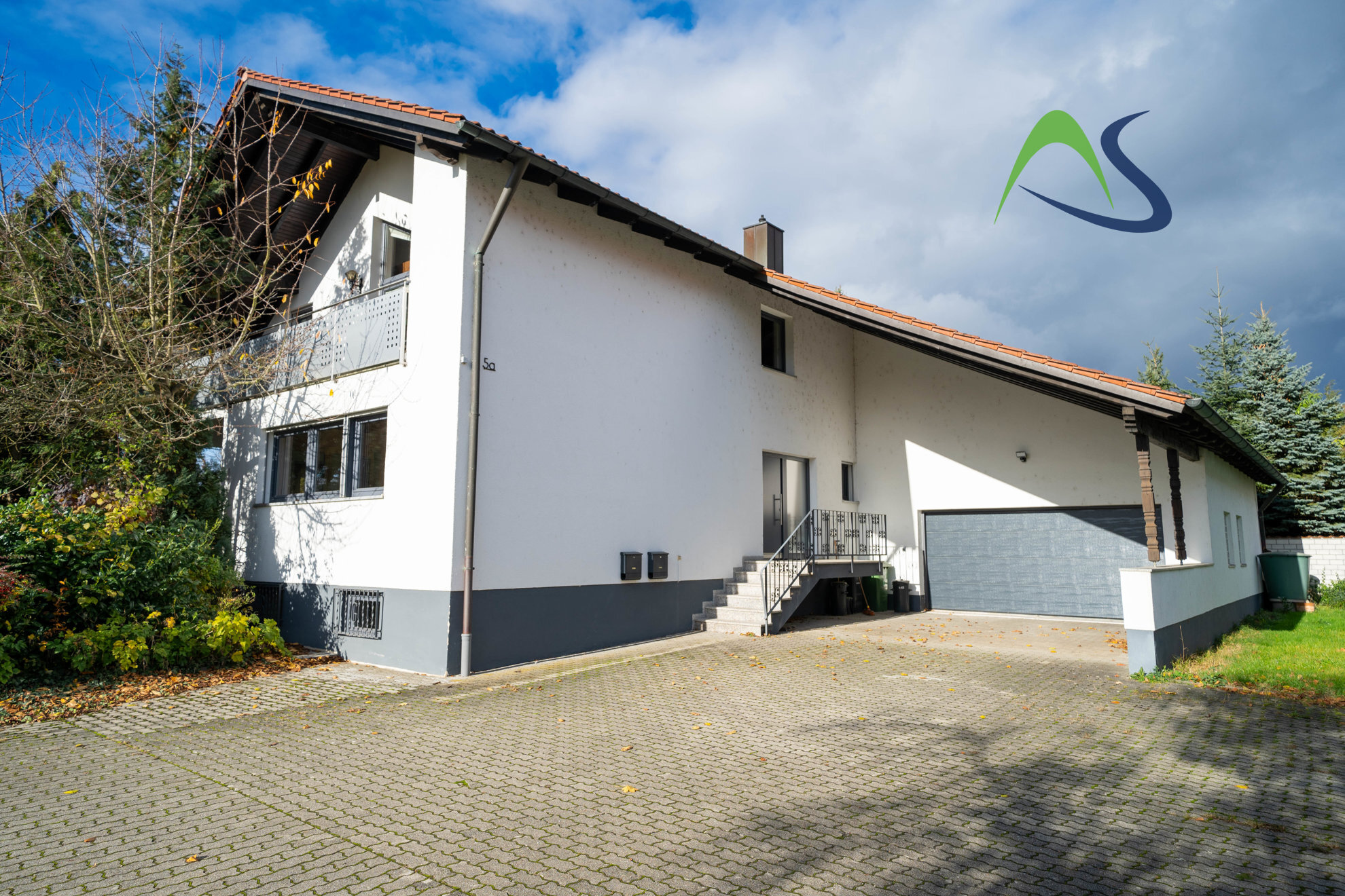 Mehrfamilienhaus zum Kauf 675.000 € 6 Zimmer 240 m²<br/>Wohnfläche 630 m²<br/>Grundstück Donaustauf Donaustauf 93093