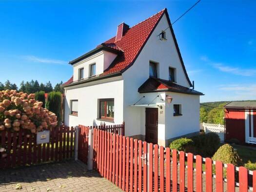 Einfamilienhaus zum Kauf 4 Zimmer 113 m² 1.473 m² Grundstück Vogelsgrün Auerbach 08209