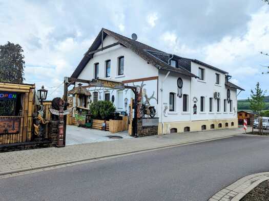 Pflegeheim zum Kauf provisionsfrei als Kapitalanlage geeignet 349.997 € 13 Zimmer 445 m² 1.110 m² Grundstück Gleeser Straße 3 Wehr 56653