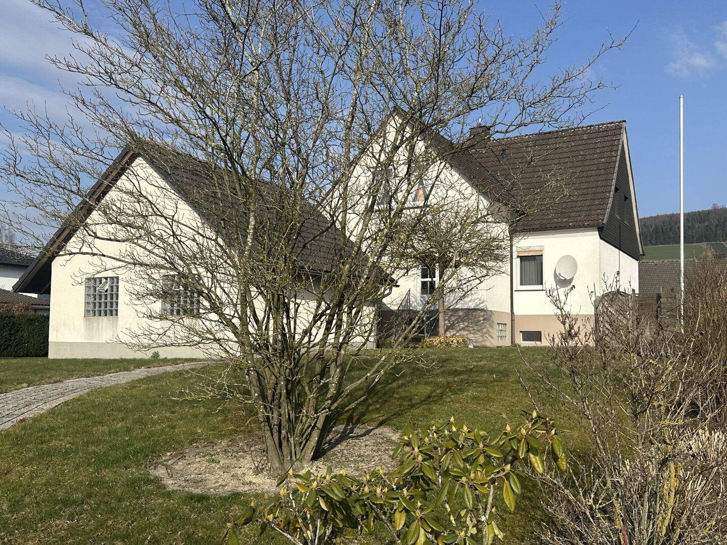 Immobilie in Eslohe - Barrierearmes Familiendomizil - Bild 3