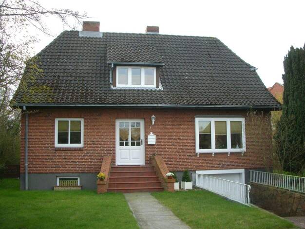Einfamilienhaus zur Miete 1.350 € 5 Zimmer 135 m² 890 m² Grundstück frei ab 01.03.2026 Silgendahl 7 Hohenfelde 24257