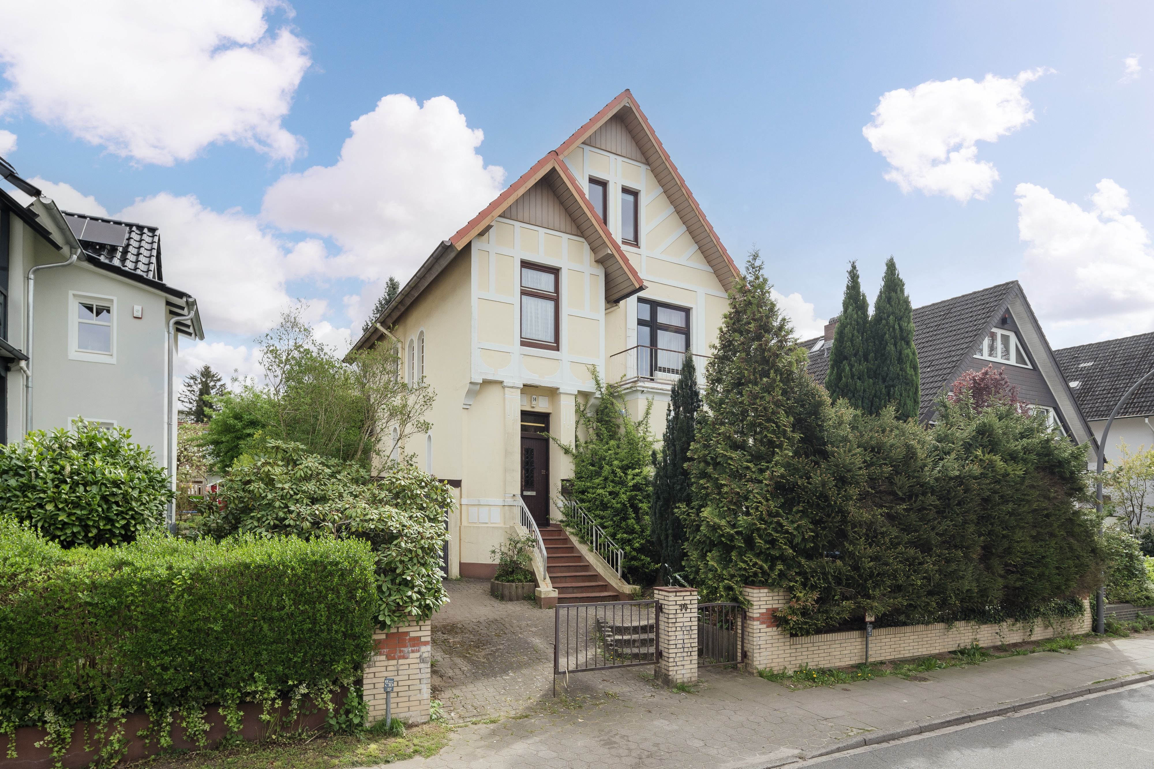 Einfamilienhaus zum Kauf 750.000 € 6 Zimmer 154 m²<br/>Wohnfläche 635 m²<br/>Grundstück Rahlstedt Hamburg 22143