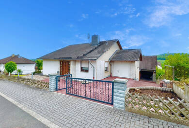 Einfamilienhaus zum Kauf 229.900 € 5 Zimmer 95 m² 999 m² Grundstück Niedenstein Niedenstein 34305