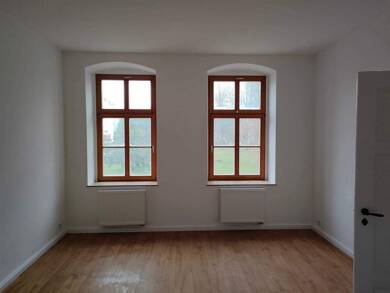 Wohnung zur Miete 390 € 2 Zimmer 65 m² 3. Geschoss frei ab sofort Bernsbachplatz 4 Zentrum 013 Chemnitz 09111