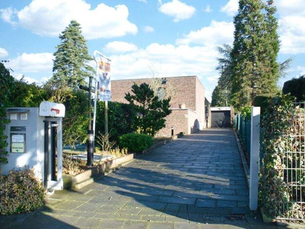 Einfamilienhaus zum Kauf 848.000 € 8 Zimmer 192,8 m² 998 m² Grundstück Odenkirchen Mönchengladbach 41199