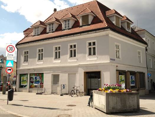 Laden zur Miete 9,46 € St. Pölten St. Pölten 3100