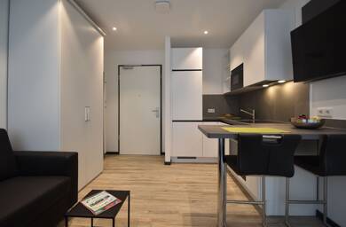 Studio zur Miete Wohnen auf Zeit 940 € 2 Zimmer 34 m² frei ab 01.10.2025 Platz der deutschen Einheit 5 Hochschule für Gestaltung Offenbach am Main 63065