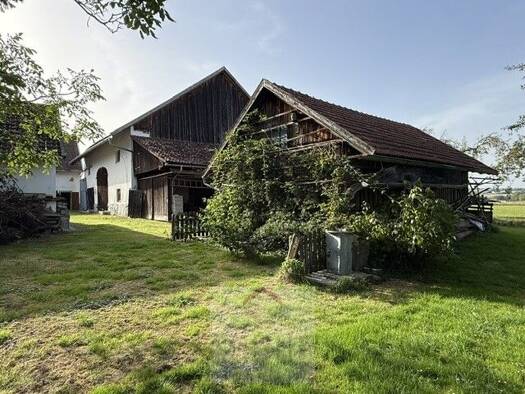 Bauernhaus zum Kauf 1.290.000 € 5 Zimmer 120 m² 51.648 m² Grundstück Grünet Neuburg a.Inn 94127