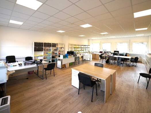 Bürogebäude zur Miete provisionsfrei 3.424 € 10 Zimmer 428 m² Bürofläche Lintorf Ratingen 40885