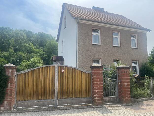 Mehrfamilienhaus zum Kauf provisionsfrei 249.500 € 6 Zimmer 160 m² 1.900 m² Grundstück frei ab 01.11.2026 Angermünder Straße 28 Oderberg 16248