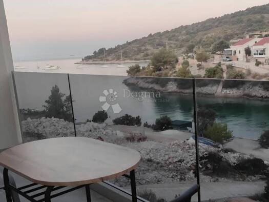 Haus zum Kauf 1.100.000 € 9 Zimmer 280 m² Sevid, Marina Marina