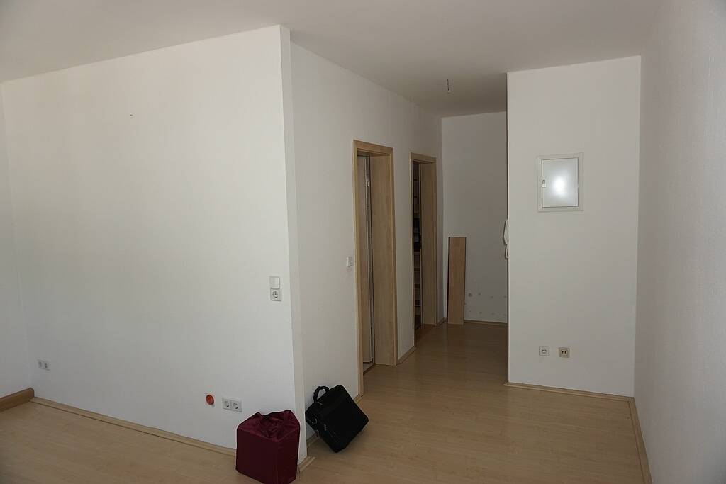 Property thumbnail 9