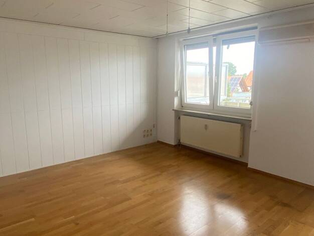 Wohnung zum Kauf 190.000 € 3 Zimmer 68,8 m² 2. Geschoss frei ab sofort Bayernstraße 15 Niederndorf Herzogenaurach 91074