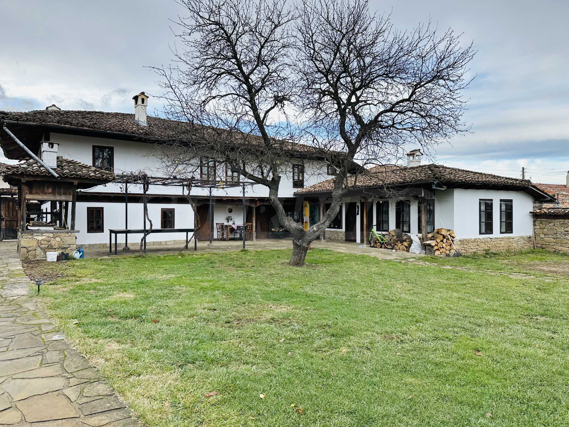 Reihenmittelhaus zum Kauf 380.000 € 15 Zimmer 500 m²<br/>Wohnfläche Veliko Tarnovo