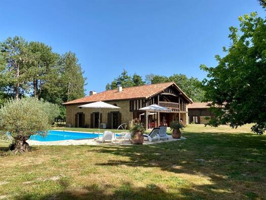 Haus zum Kauf 620.000 € 550 m² 21.177 m² Grundstück Bougue 40090