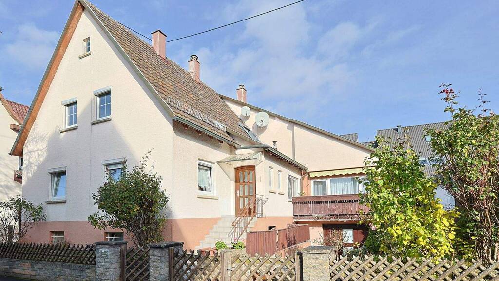 Wohnung zum Kauf 250.000 € 4,5 Zimmer 81 m² 1. Geschoss frei ab sofort Renningen 71272