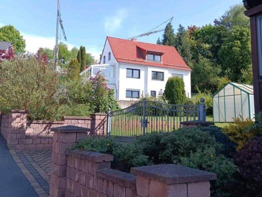 Einfamilienhaus zur Miete 1.600 € 8 Zimmer 180 m² 992 m² Grundstück Motten 97786