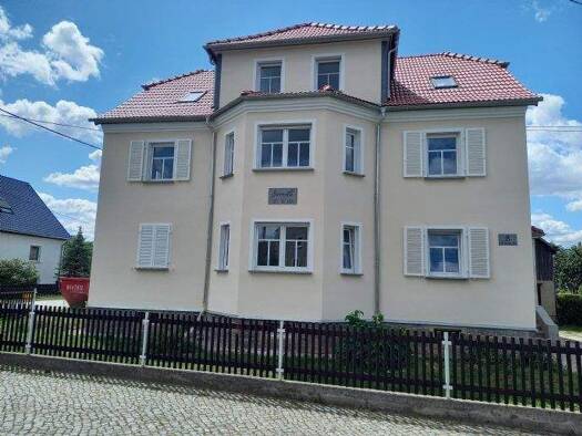 Wohnung zur Miete 645 € 2 Zimmer 78 m² Geschoss 2/2 frei ab 01.01.2027 Veilchenstraße 8 Gersdorf Haselbachtal 01920