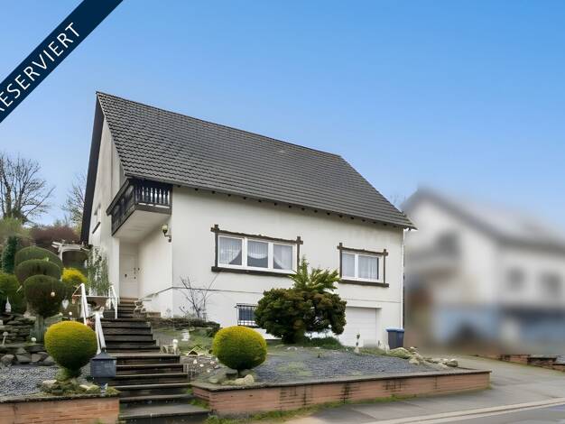 Einfamilienhaus zum Kauf 249.000 € 8 Zimmer 180 m² 704 m² Grundstück Bierbach Blieskastel 66440