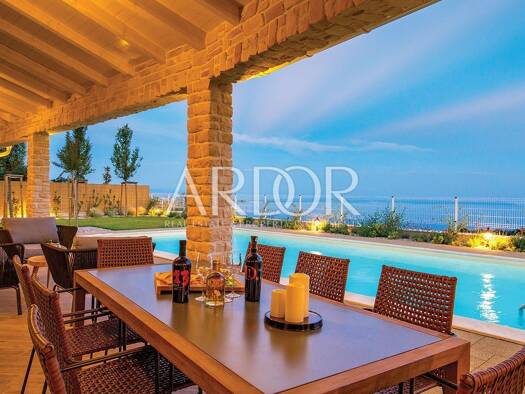 Einfamilienhaus zum Kauf 2.100.000 € 5 Zimmer 1.137 m² Grundstück Opatija - Okolica 51410