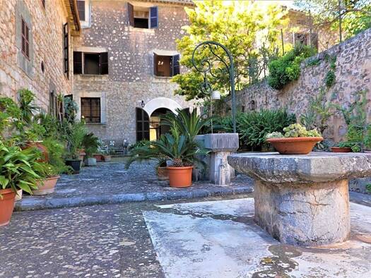 Bauernhaus zum Kauf 2.700.000 € 8 Zimmer 1.562 m² 938 m² Grundstück Calle Metge Mayol Fornalutx 07109