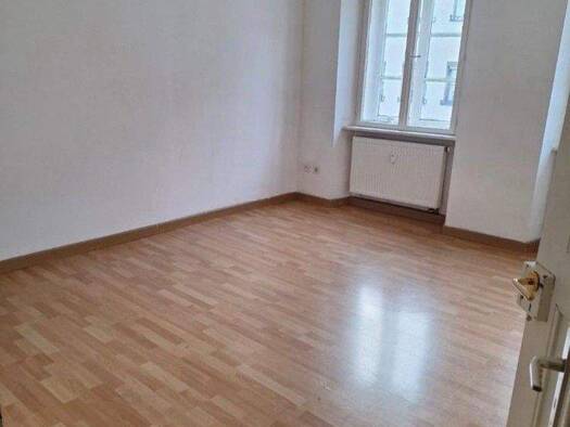 Immobilie zum Kauf 259.000 € 7 Zimmer 312 m² 240 m² Grundstück Pappenheim 91788
