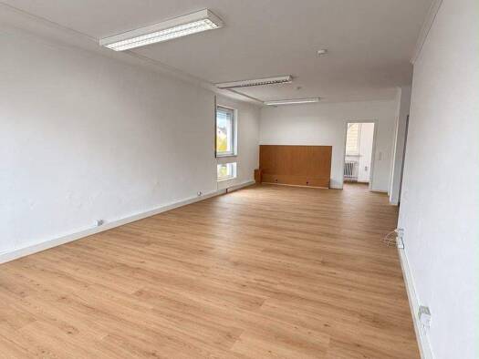 Praxisfläche zur Miete provisionsfrei 560 € 1,5 Zimmer 56 m² Bürofläche Gustav-Adolf-Straße 5 St Leonhard Nürnberg 90439
