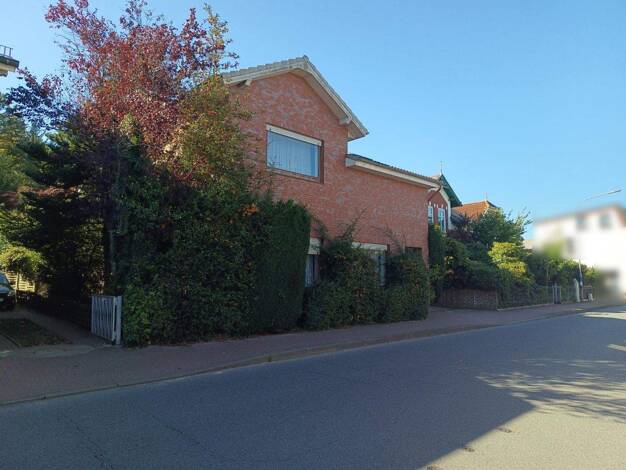 Einfamilienhaus zum Kauf 249.000 € 7 Zimmer 176 m² 425 m² Grundstück Barmstedt 25355