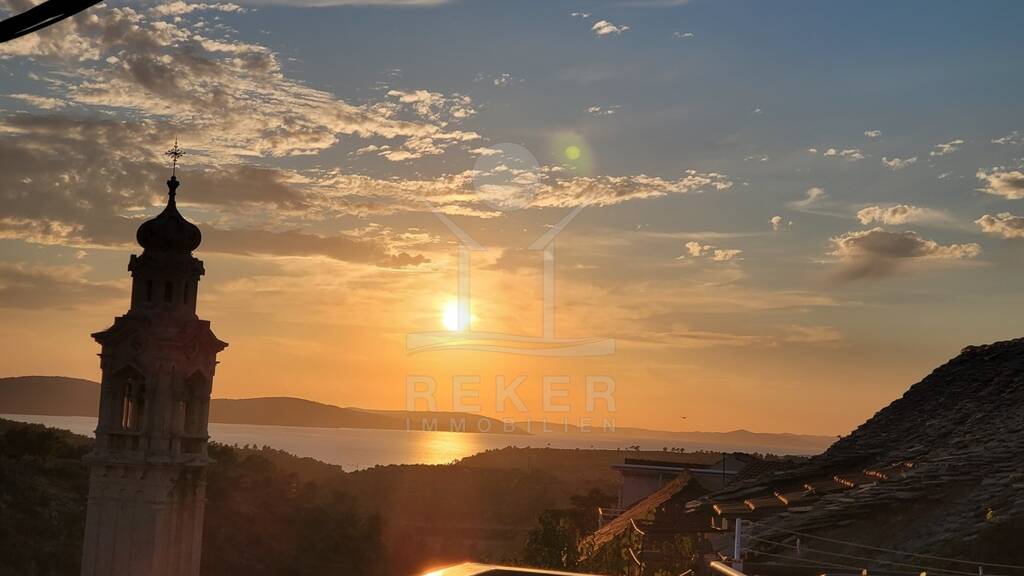 Einfamilienhaus zum Kauf 375.000 € 4 Zimmer 104 m² 180 m² Grundstück Supetar