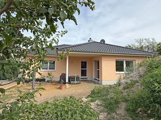 Einfamilienhaus zum Kauf 319.500 € 3,5 Zimmer 119 m² 964 m² Grundstück frei ab sofort Hirschfeld 04932
