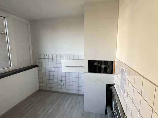 Wohnung zur Miete 329 € 3 Zimmer 77 m² EG Kolberger Straße 63 Siegen 57072