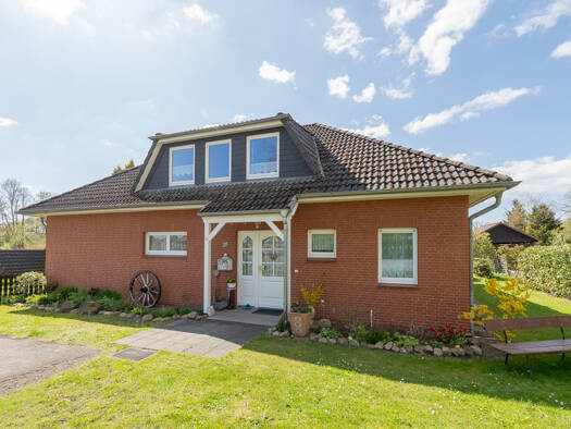 Einfamilienhaus zum Kauf 399.000 € 7 Zimmer 188 m² 1.670 m² Grundstück Jürgenstorf Lüdersburg 21379