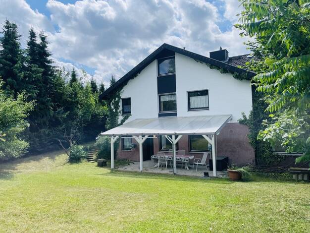 Einfamilienhaus zum Kauf 345.000 € 7 Zimmer 195 m² 1.401 m² Grundstück Hofgeismar Hofgeismar 34369