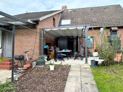 Mehrfamilienhaus zum Kauf 319.000 € 9 Zimmer 203 m² 1.095 m² Grundstück Sellstedt Schiffdorf 27619