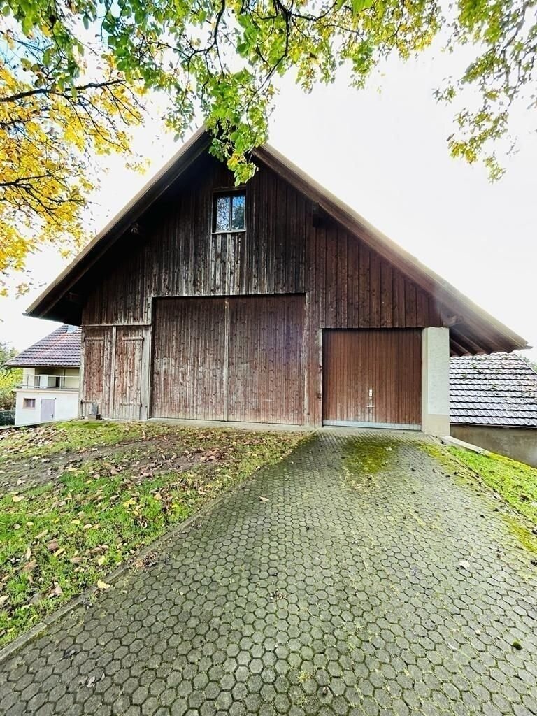 Bauernhaus zum Kauf 890.000 € 7,5 Zimmer 508,4 m²<br/>Wohnfläche 110.585 m²<br/>Grundstück ab sofort<br/>Verfügbarkeit Alemannenstraße 12 Buch Albbruck 79774