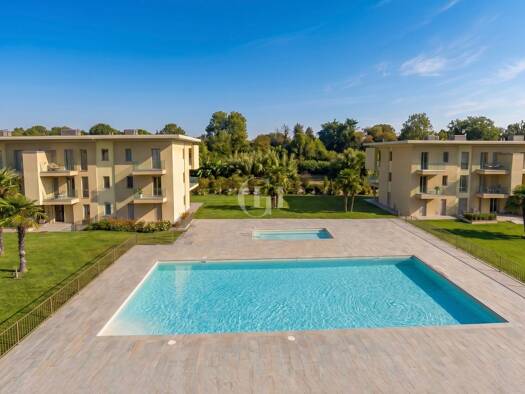 Wohnung zum Kauf 423.000 € 3 Zimmer 75 m² EG Sirmione 25019
