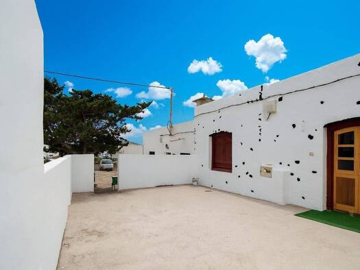 Villa zum Kauf 398.000 € 2 Zimmer 110 m² 3.700 m² Grundstück Tinajo 35560