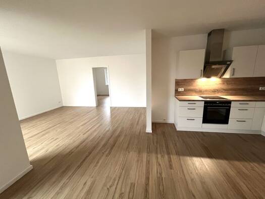 Wohnung zur Miete 1.200 € 3 Zimmer 89 m² Geschoss 1/2 frei ab 01.11.2025 Warnemünder Str. 1 Markgrafenheide Rostock 18146