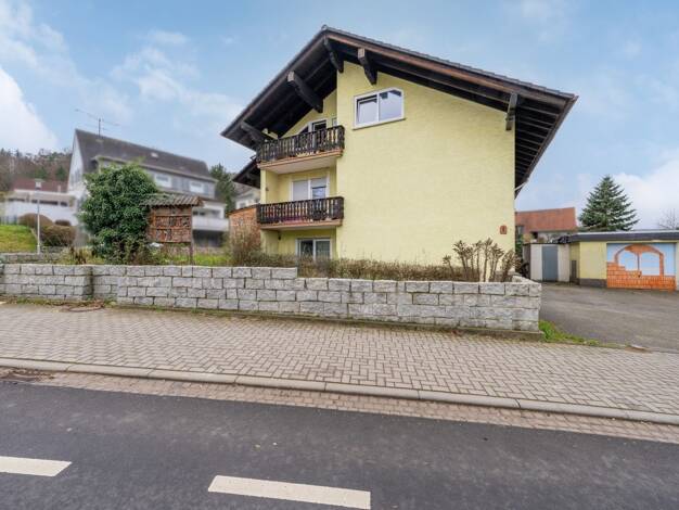 Mehrfamilienhaus zum Kauf 399.000 € 11 Zimmer 302 m² 600 m² Grundstück Neustadt Breuberg 64747